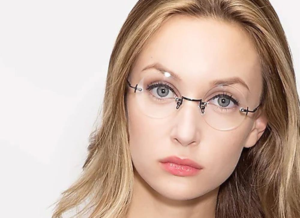 Are round eyeglasses in style online