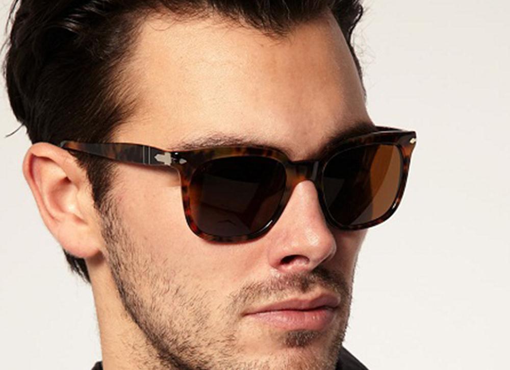 Can men wear tortoise-shell sunglasses